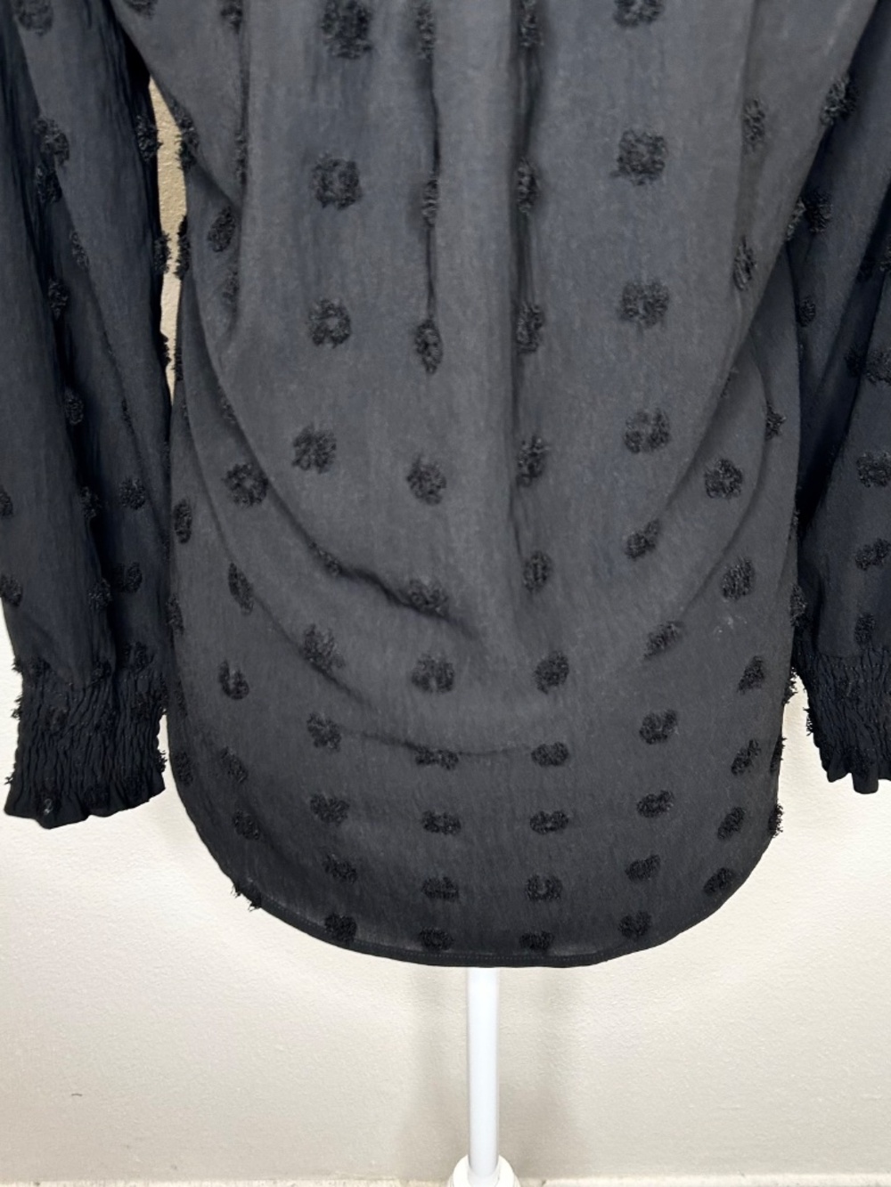B Womens Black Dotted Texture Long Sleeve Top Blouse Split Neck Size S - Picture 7 of 8